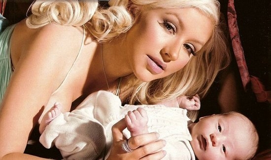 Christina Aguilera Photo (  )   /  - 58