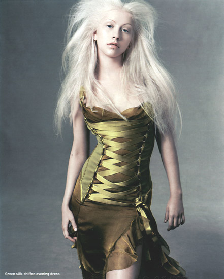 Christina Aguilera Photo (  )   /  - 180