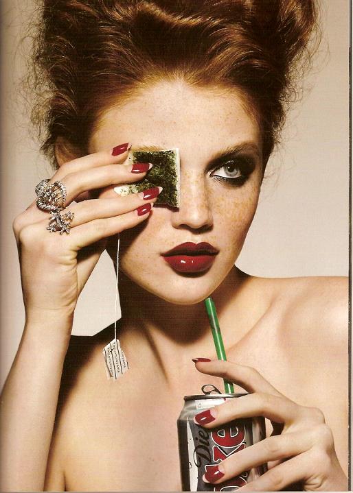 Cintia Dicker Photo (  )   /  - 47