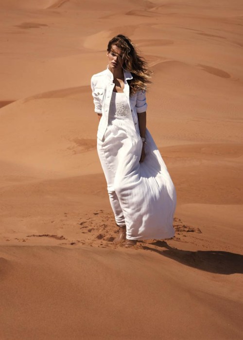 Edita Vilkeviciute Photo  (  )  /  - 91
