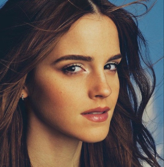 Emma Watson Photo (  )   /  - 80