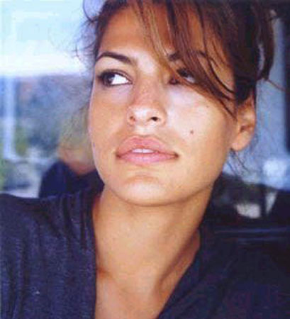 Eva Mendes Photo (  )   /  - 80