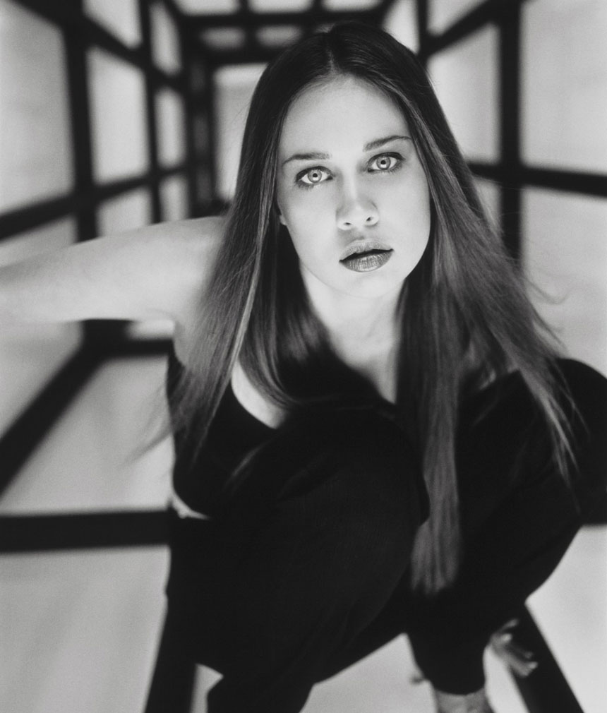 Fiona Apple Photo (  )   /  - 10