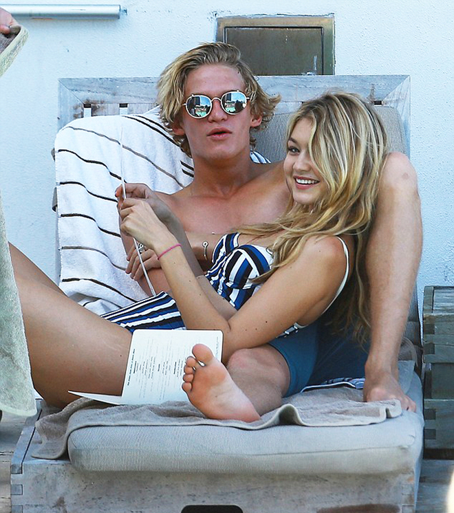 Gigi Hadid Photo (������ ����� ����) ���� ������ �� ���-��������, ���������� / �������� - 100