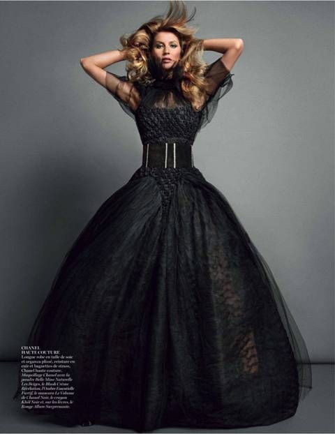 Gisele Bundchen Photo (  )     /  - 53