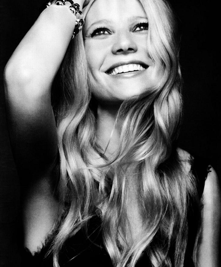 Gwyneth Paltrow Photo (  )   /  - 69