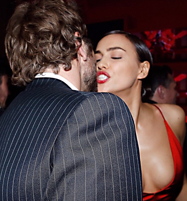   (Irina Shayk)  - ,    /  - 117