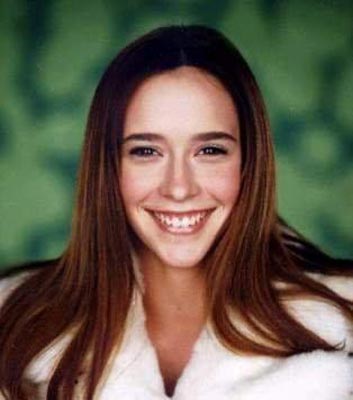 Jennifer Love Hewitt Photo (   )     /  - 43