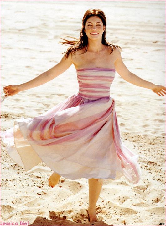 Jessica Biel Photo (  )  /  - 86