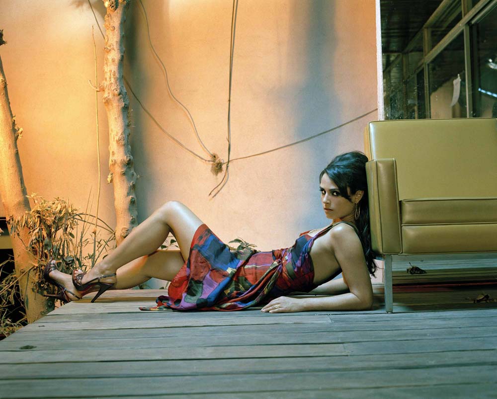 Jordana Brewster Photo (  )  ,  /  - 22
