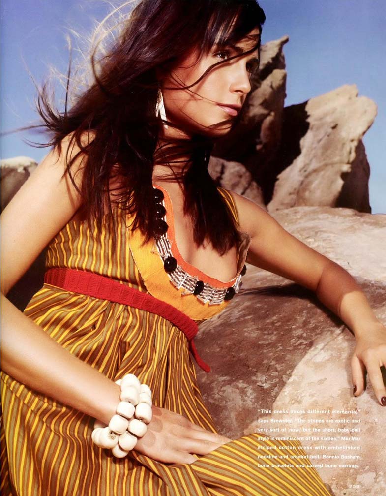 Jordana Brewster Photo (  )  ,  /  - 30