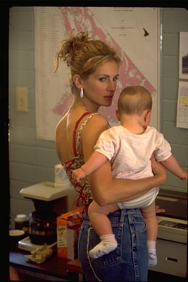 Julia Roberts Photo (  )   /  - 73