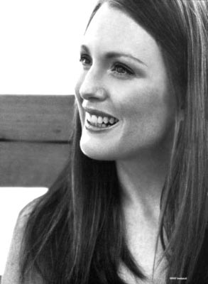 Julianne Moore Photo (  )   /  - 34