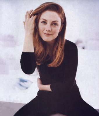 Julianne Moore Photo (  )   /  - 56