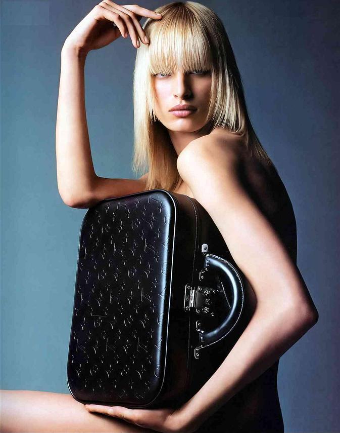 Karolina Kurkova Photo (  )   /  - 74