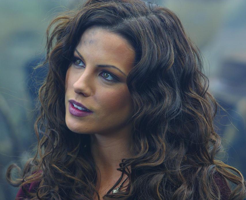 Kate Beckinsale Photo (  )    /  - 61