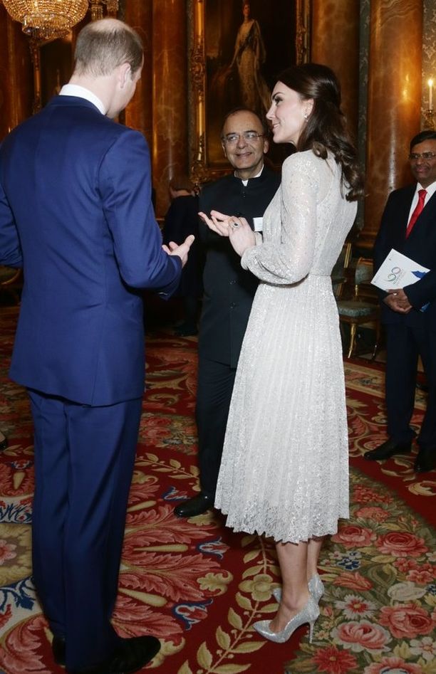 Kate Middleton Photo (  )     /  - 12