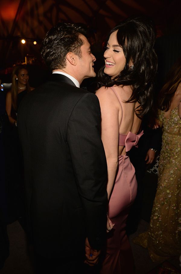 Katy Perry Photo (  )   /  - 48