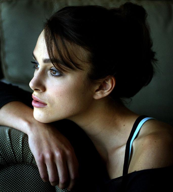 Keira Knightley Photo (  )  ,   /  - 79