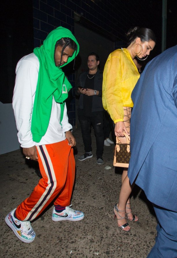 Kendall Jenner Photo (  ) ,   ,   /  - 107