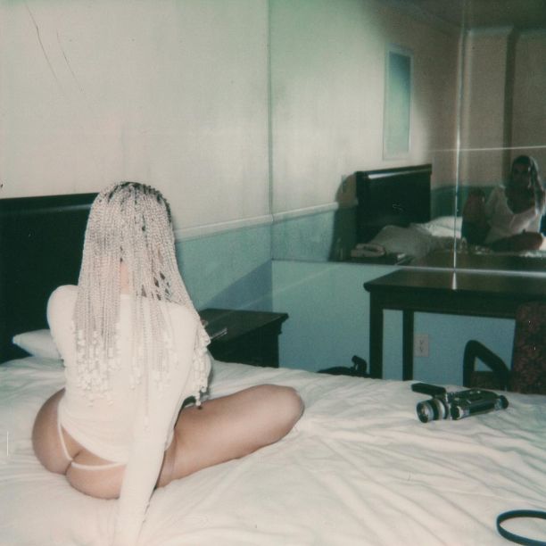   (Kimberly Noel Kardashian/Kim Kardashian)  - , ,  - /  - 92