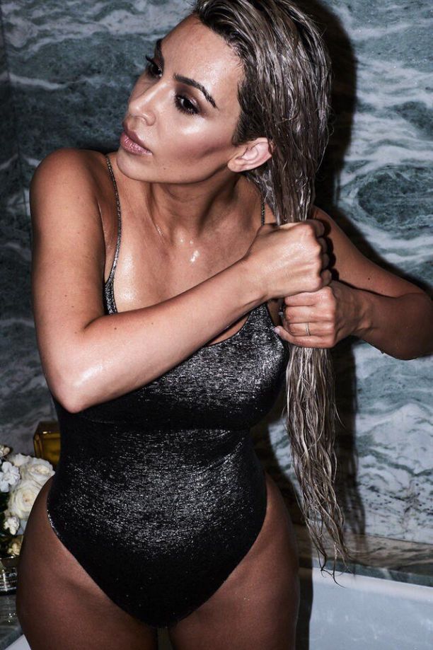   (Kimberly Noel Kardashian/Kim Kardashian)  - , ,  - /  - 104