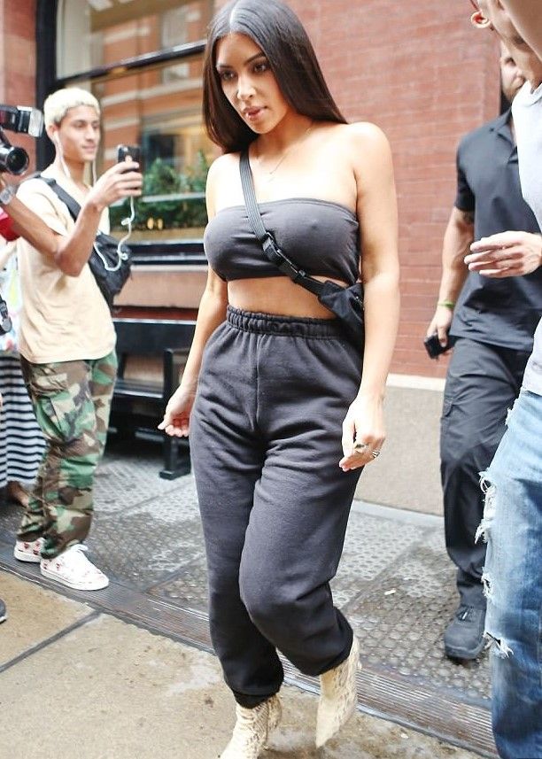   (Kimberly Noel Kardashian/Kim Kardashian)  - , ,  - /  - 120