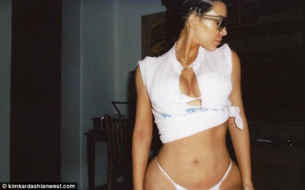   (Kimberly Noel Kardashian/Kim Kardashian)  - , ,  - /  - 152