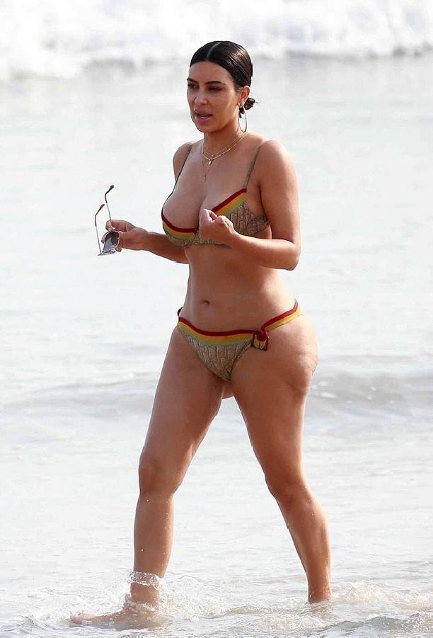   (Kimberly Noel Kardashian/Kim Kardashian)  - , ,  - /  - 160