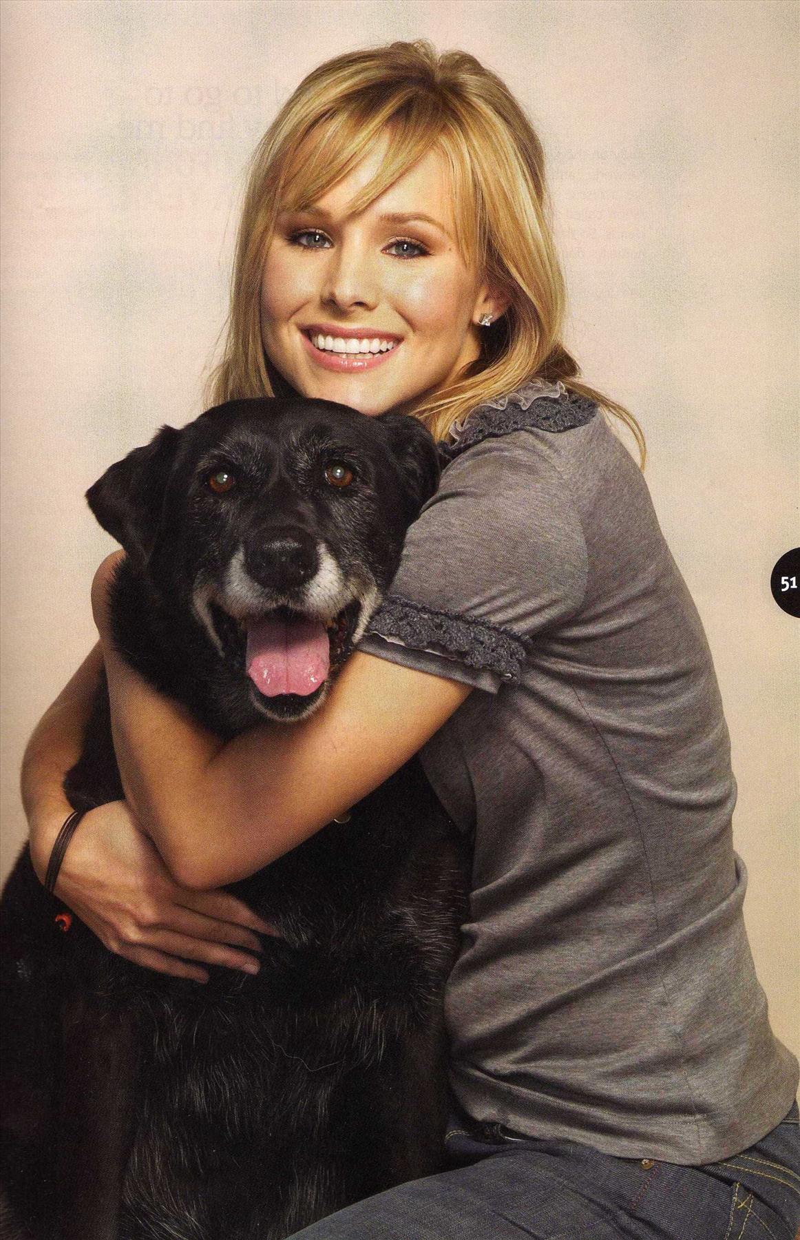 Kristen Bell Photo (   )   /  - 12