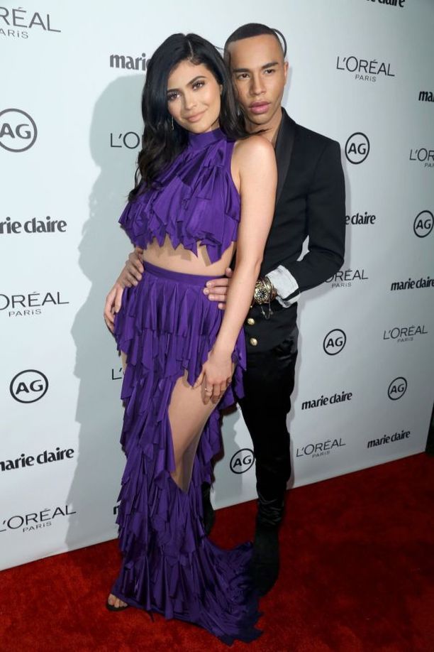   (Kylie Jenner) -  (     ) /  - 79