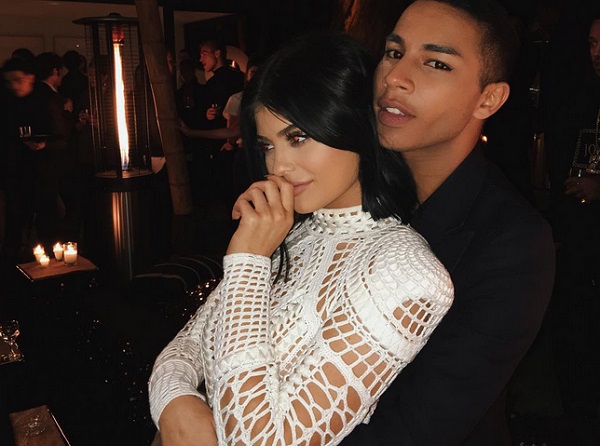   (Kylie Jenner) -  (     ) /  - 209