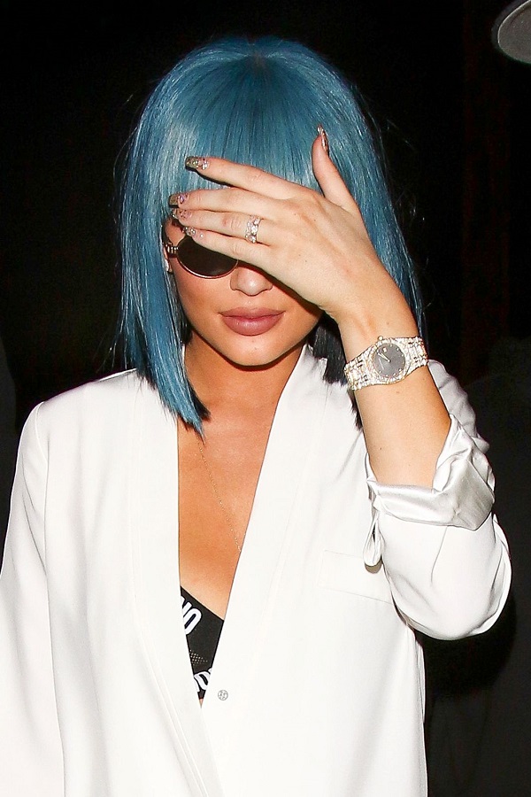   (Kylie Jenner) -  (     ) /  - 224
