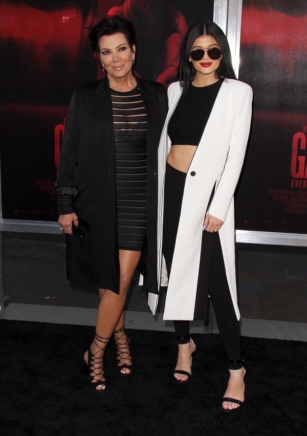   (Kylie Jenner) -  (     ) /  - 235