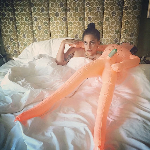 Lady GaGa Photo (  )  ,   /  - 73