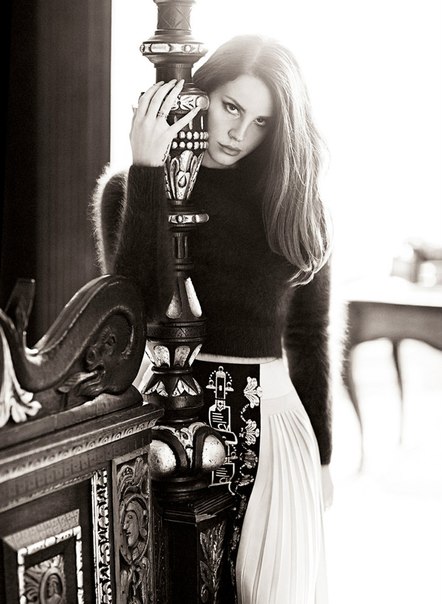 Lana Del Rey Photo (   )  , - /  - 7