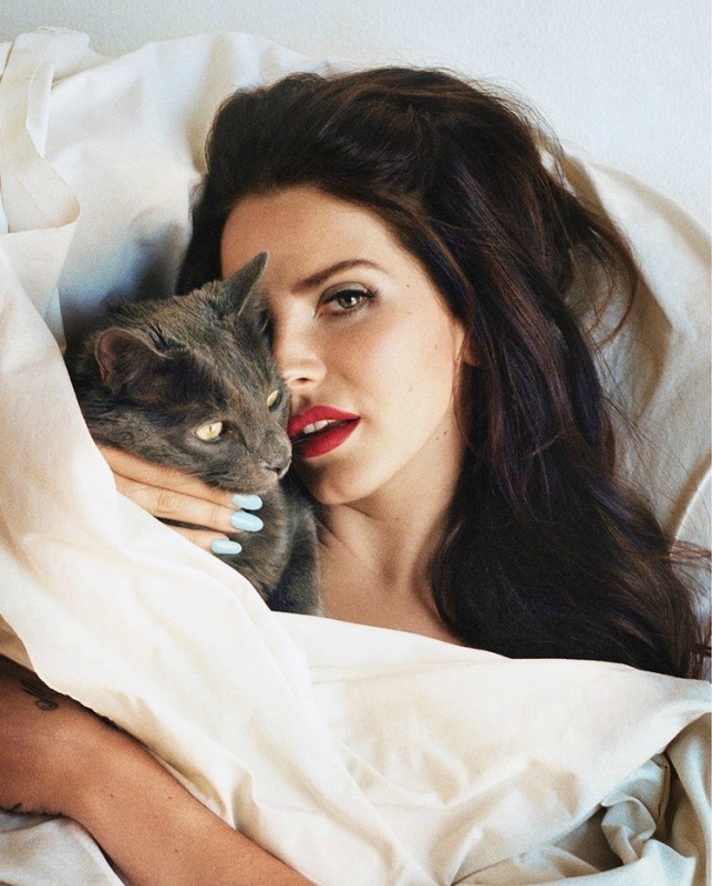 Lana Del Rey Photo (   )  , - /  - 11