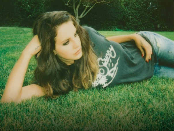 Lana Del Rey Photo (   )  , - /  - 26