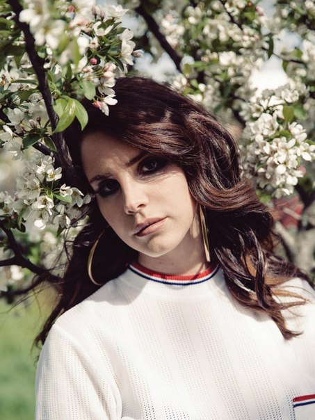 Lana Del Rey Photo (   )  , - /  - 33