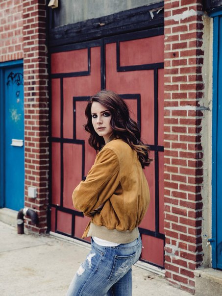 Lana Del Rey Photo (   )  , - /  - 37