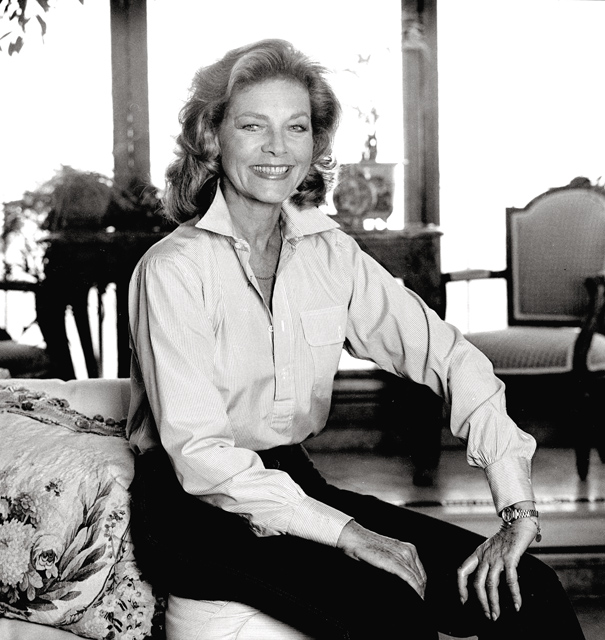 Lauren Bacall Photo (  )  , ,  /  - 4