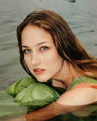   Photo (Leelee Sobieski )    /  - 22