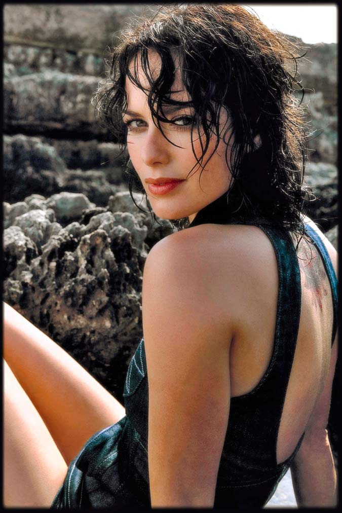 Lena Headey Photo (  )   /  - 16