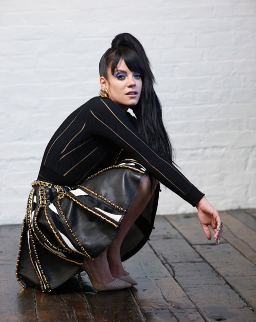 Lily Allen Photo (  )   /  - 14