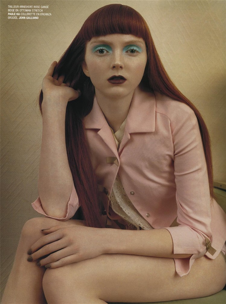 Lily Cole Photo (  )   /  - 7