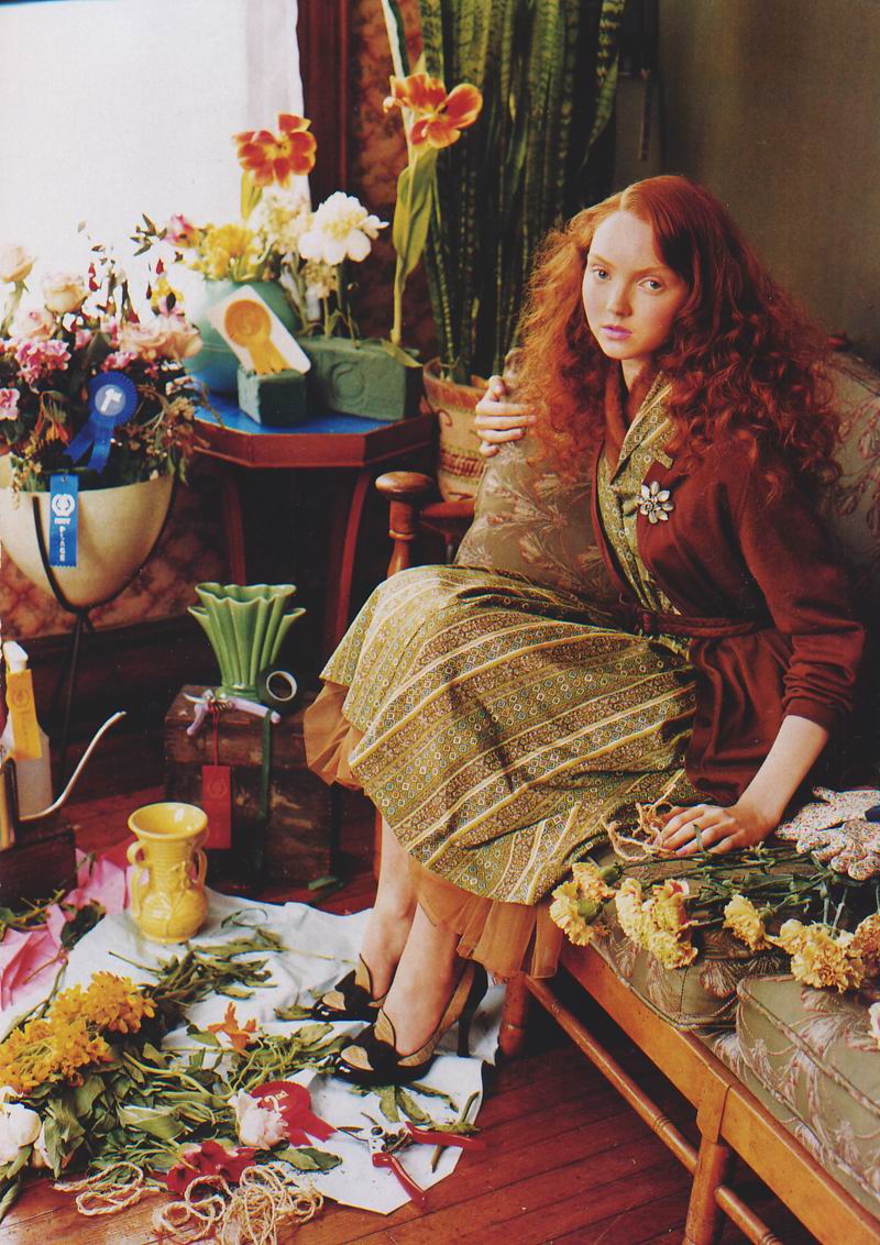 Lily Cole Photo (  )   /  - 23