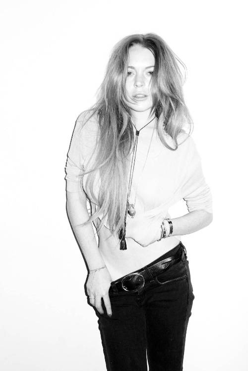 Lindsay Lohan Photo (  )  ,  /  - 1