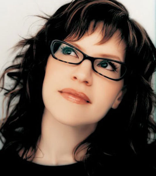 Lisa Loeb Photo (  )   /  - 6