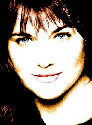 Lucy Lawless Photo (  )   /  - 5