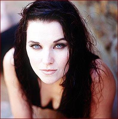 Lucy Lawless Photo (  )   /  - 11